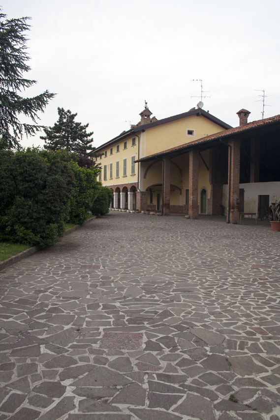 RISTRUTTURAZIONE PALAZZO
