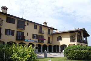 COMPLESSO RESIDENZIALE E COMMERCIALE