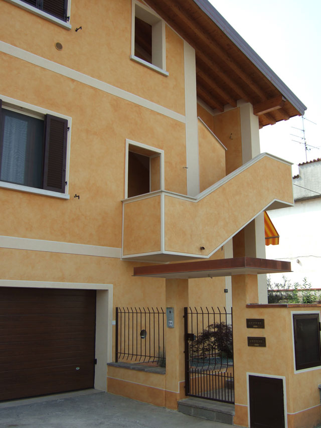 RISTRUTTURAZIONE INTERO FABBRICATO