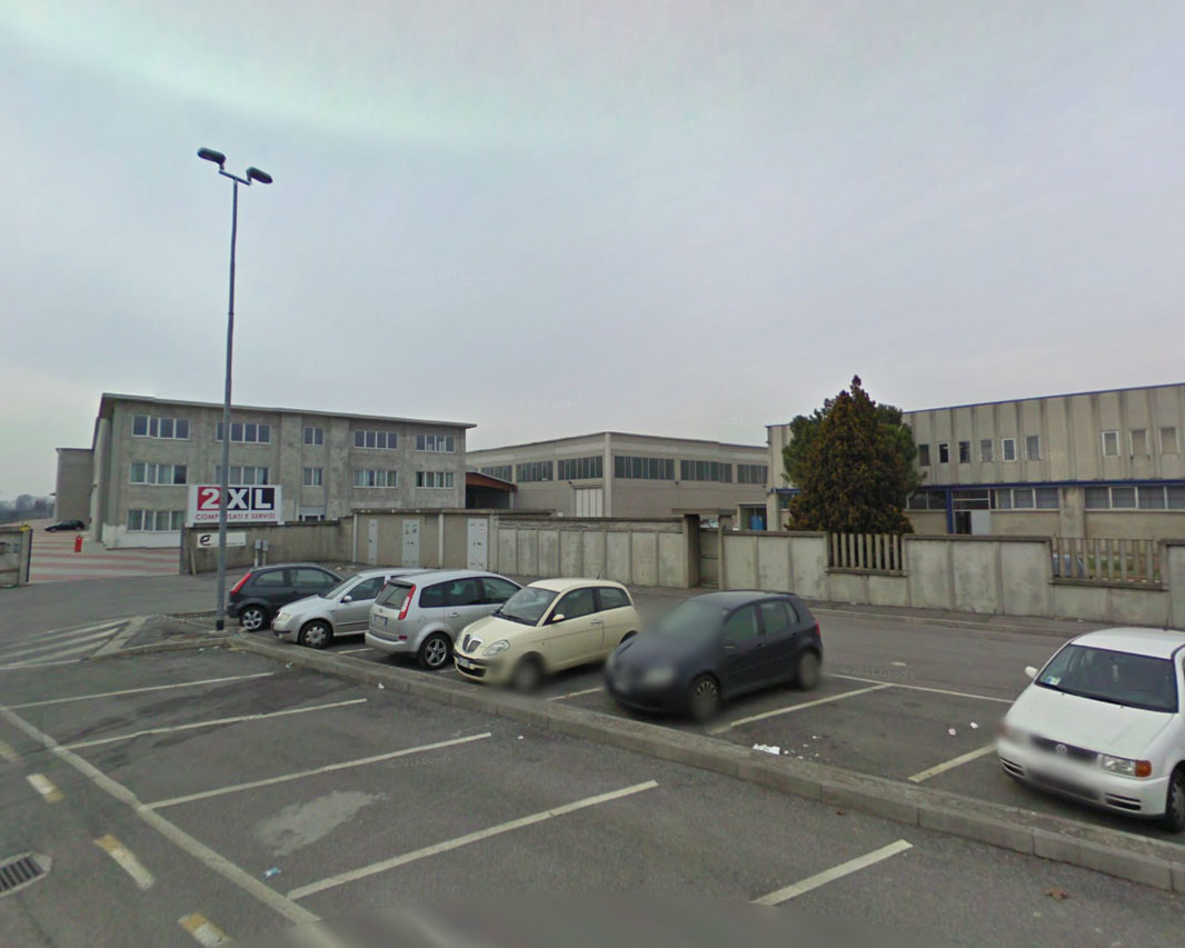 CAPANNONI E PALAZZO UFFICI 